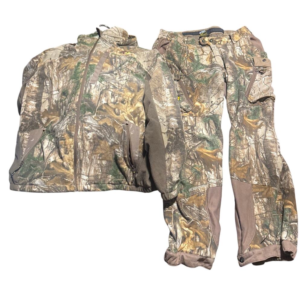 Scentblocker hunting camo fatigue jacket and pants size XL